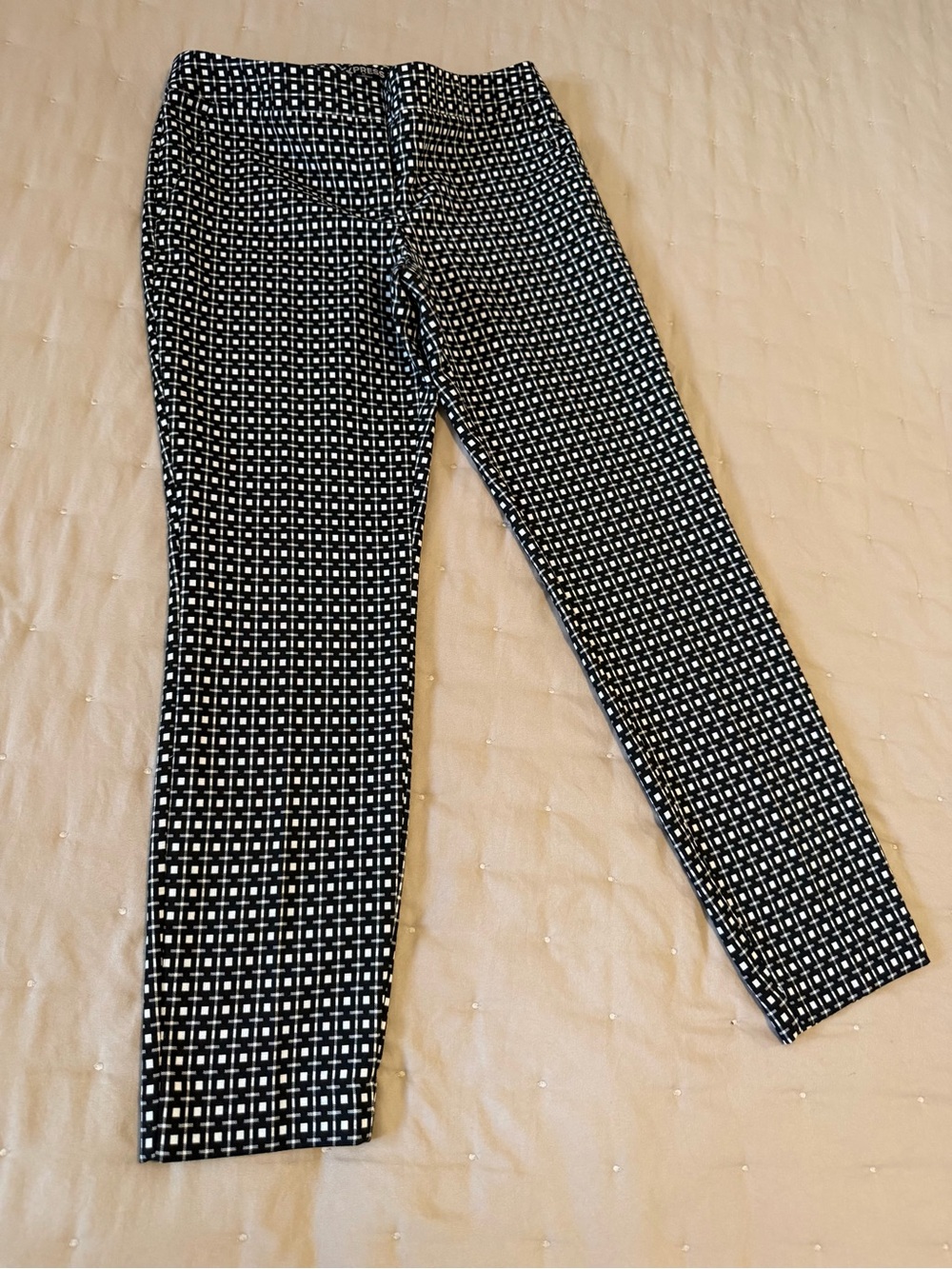 Express Black White Geometric Print Straight Leg Pants